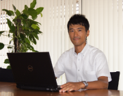 執行役員 社長 堀切 俊克